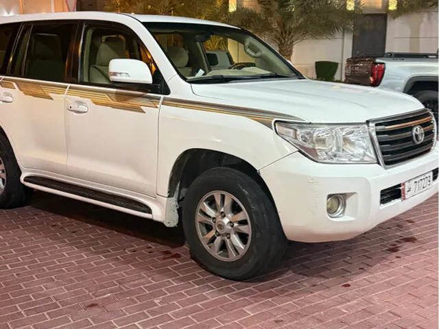 Photo of 2012 Toyota Land Cruiser GX