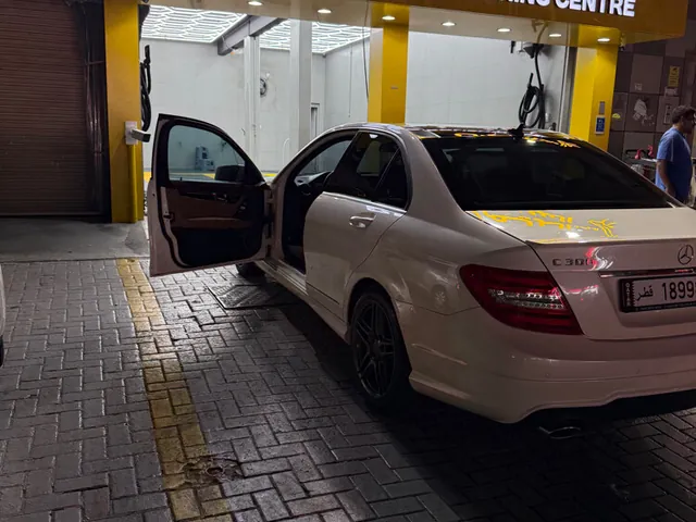 صورة 2014 مرسيدس-بنز C 300