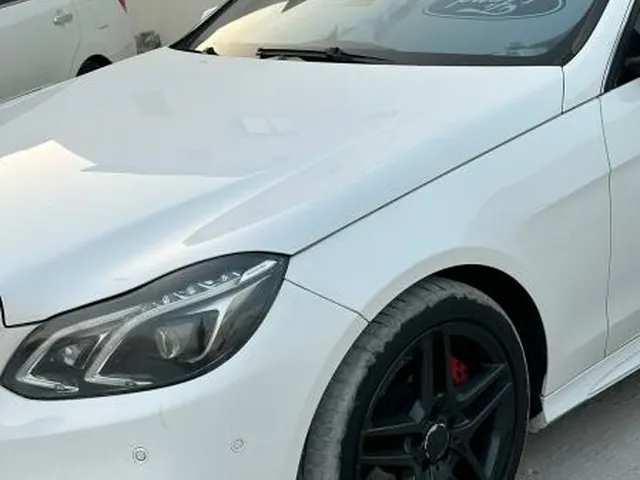 صورة 2014 مرسيدس-بنز E 300
