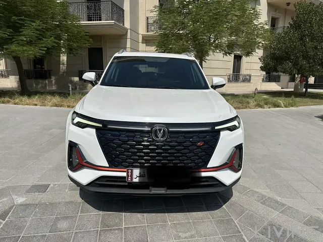 صورة 2023 شانجان CS35 بلس