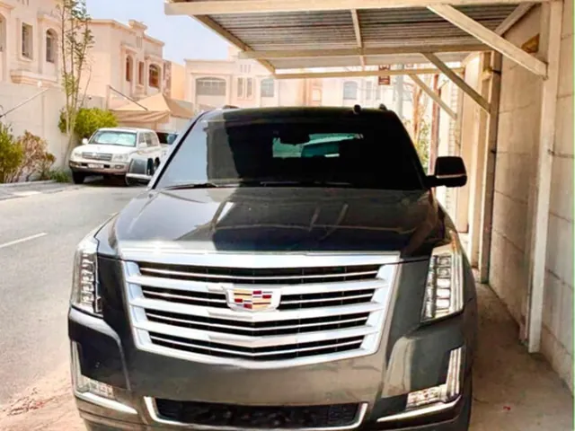 Photo of 2019 Cadillac Escalade Platinum