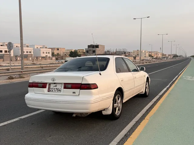 Photo of 1999 Toyota Camry GL