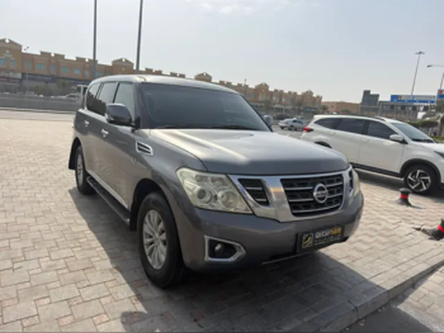 صورة 2014 نيسان باترول SE