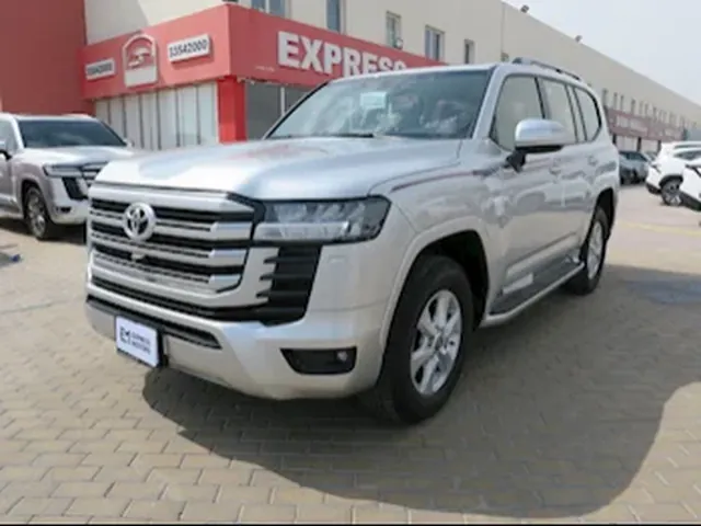 Photo of 2025 Toyota Land Cruiser GXR