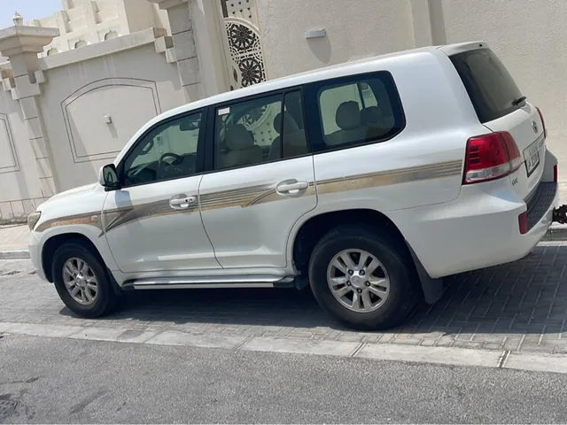Photo of 2010 Toyota Land Cruiser GX