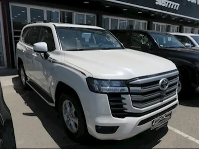 Photo of 2024 Toyota Land Cruiser GXR