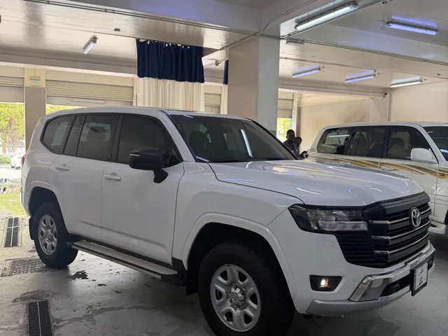 Photo of 2024 Toyota Land Cruiser GX