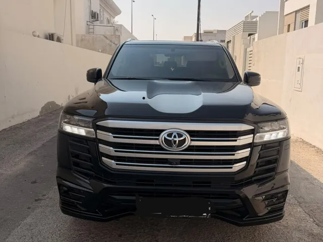 Photo of 2024 Toyota Land Cruiser GXR