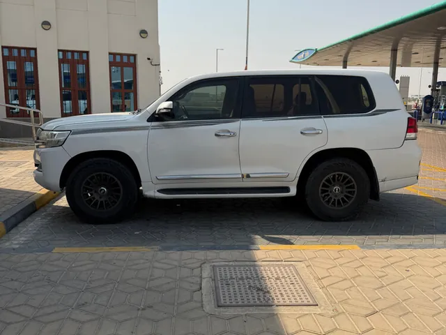 Photo of 2014 Toyota Land Cruiser VXR