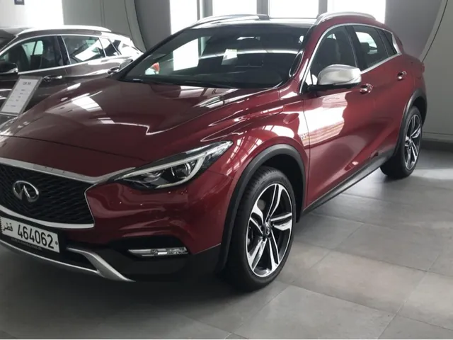 صورة 2019 إنفينيتي Q30 S