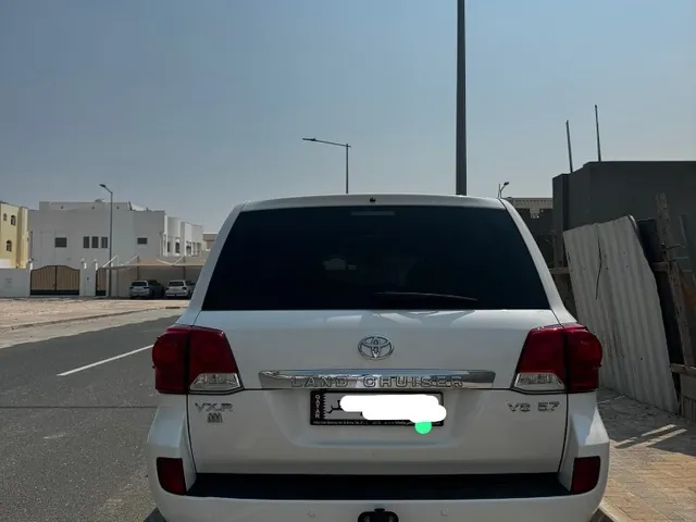 صورة 2015 تويوتا لاند كروزر VXE