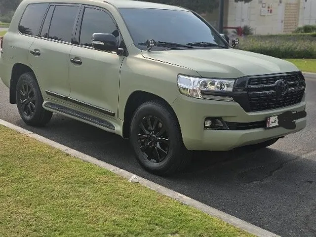 Photo of 2011 Toyota Land Cruiser G