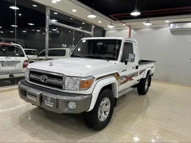 Photo of 2015 Toyota Land Cruiser LX