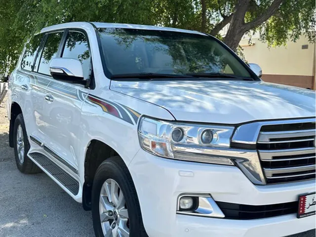 Photo of 2016 Toyota Land Cruiser GX