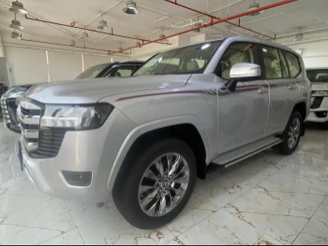 Photo of 2025 Toyota Land Cruiser GXR