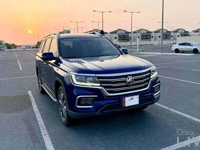 صورة 2021 إم جي RX8 30T