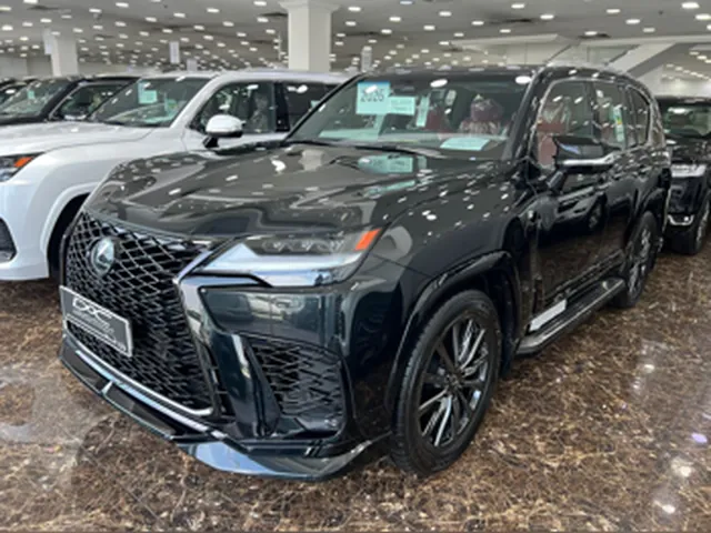 صورة 2026 لكزس LX 600 اف سبورت