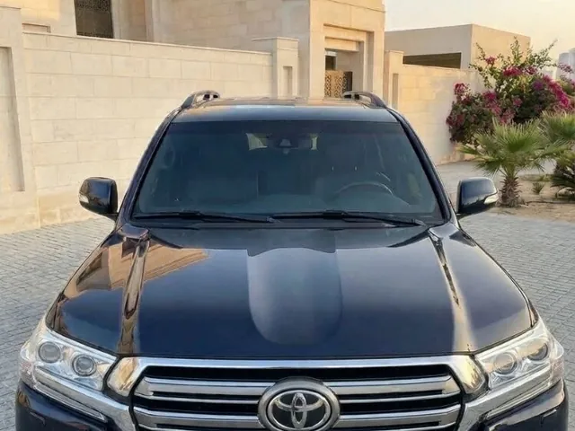 Photo of 2018 Toyota Land Cruiser VXS