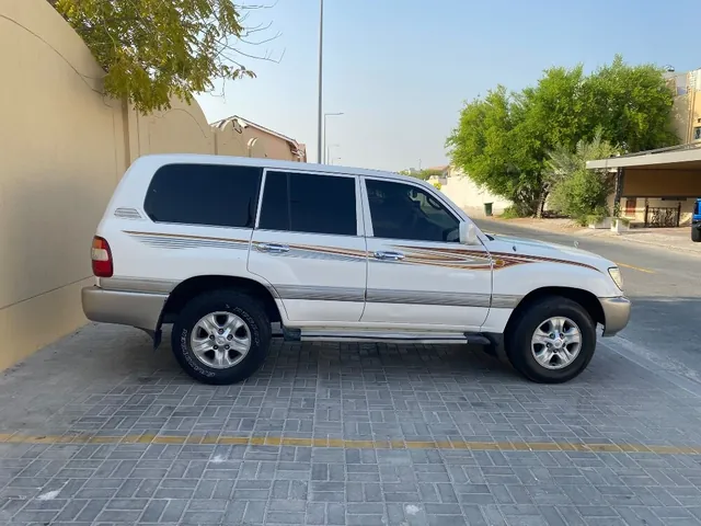 Photo of 2006 Toyota Land Cruiser GX