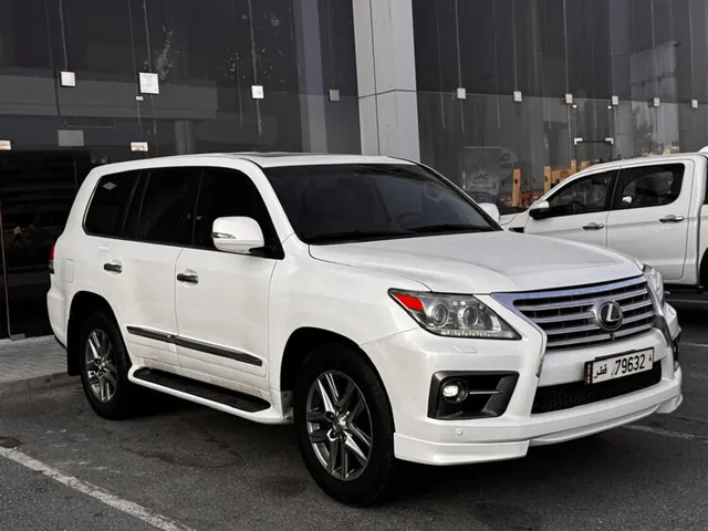 Photo of 2013 Lexus LX 570 S
