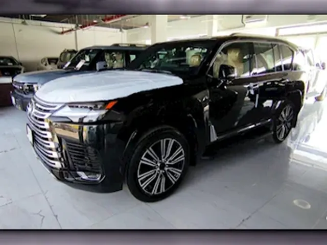 Photo of 2024 Lexus LX 600 Luxury