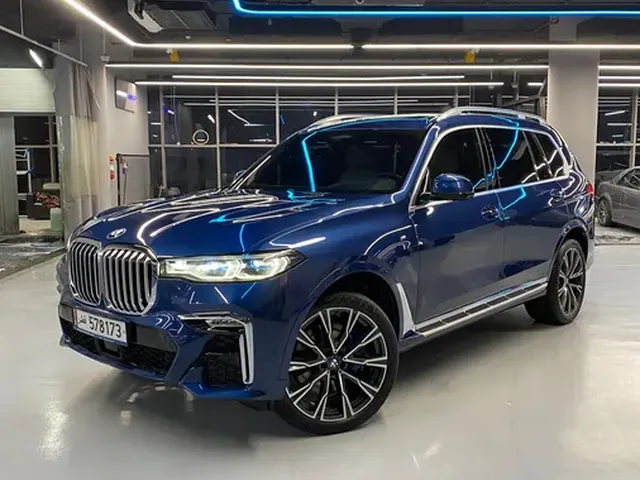 صورة 2017 بي إم دبليو X7 50i