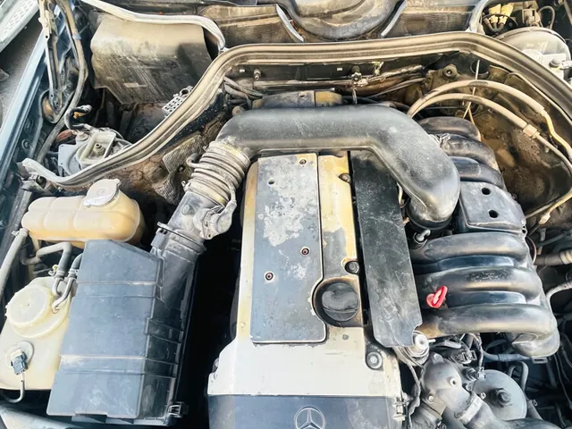 Photo of 1994 Mercedes-Benz E 230
