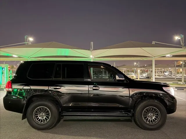 Photo of 2009 Toyota Land Cruiser GXR