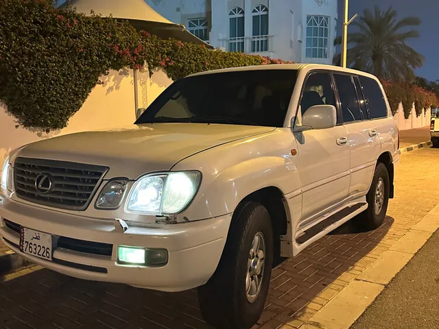Photo of 2004 Lexus LX 470