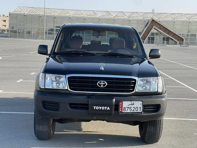 Photo of 2002 Toyota Land Cruiser GX
