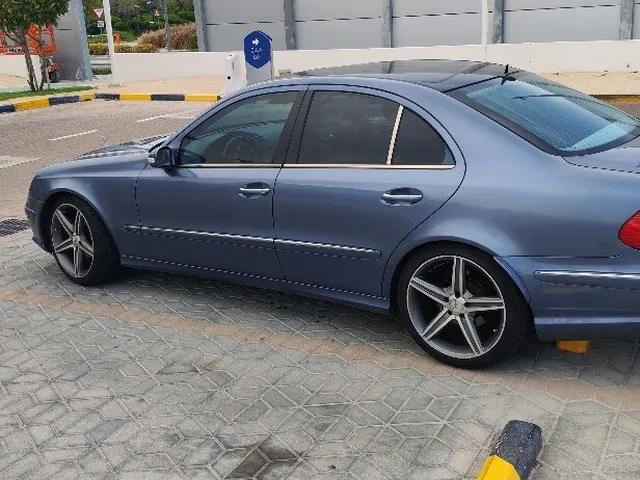 Photo of 2004 Mercedes-Benz E 240