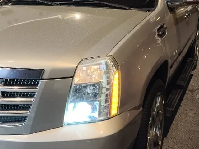 Photo of 2008 Cadillac Escalade Platinum