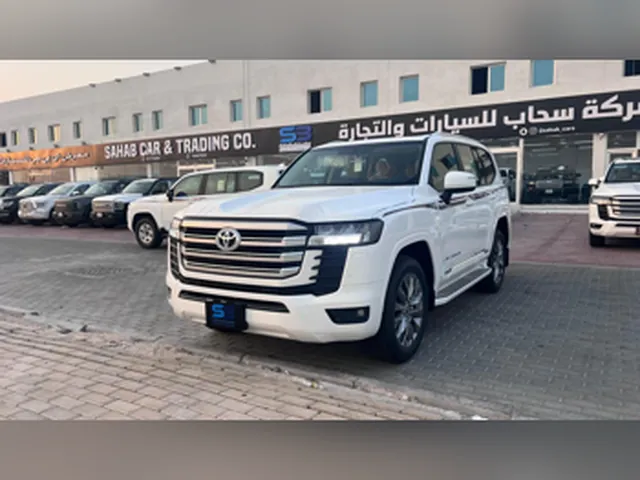 Photo of 2025 Toyota Land Cruiser GXR