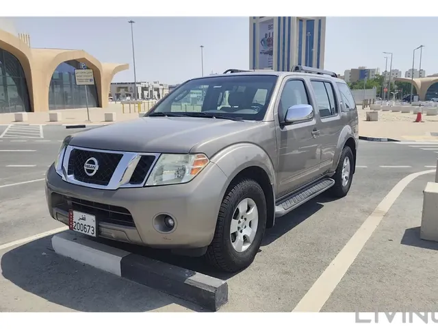 Photo of 2008 Nissan Pathfinder SE